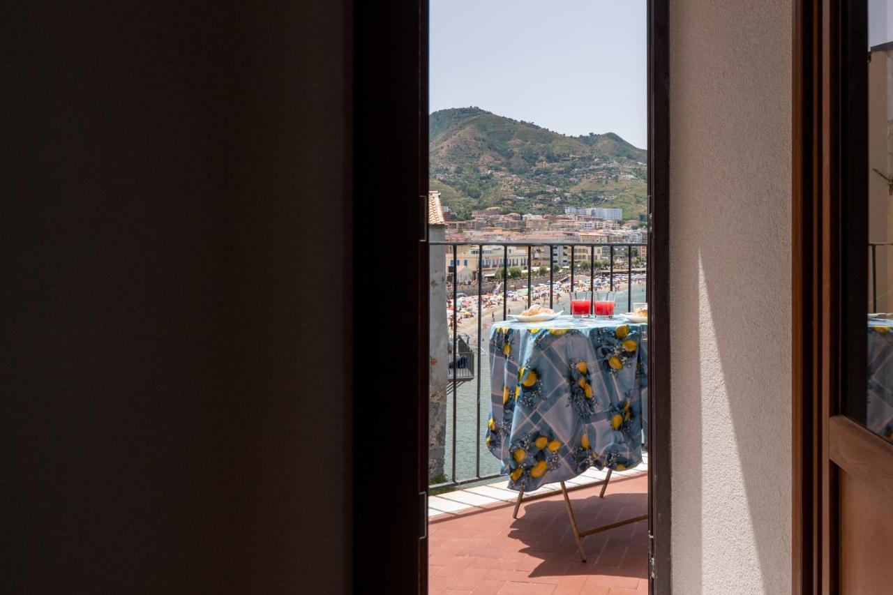 Lavatoioflats Casa Sul Mare E Sul Lavatoio Medievale A Чефалу Екстер'єр фото