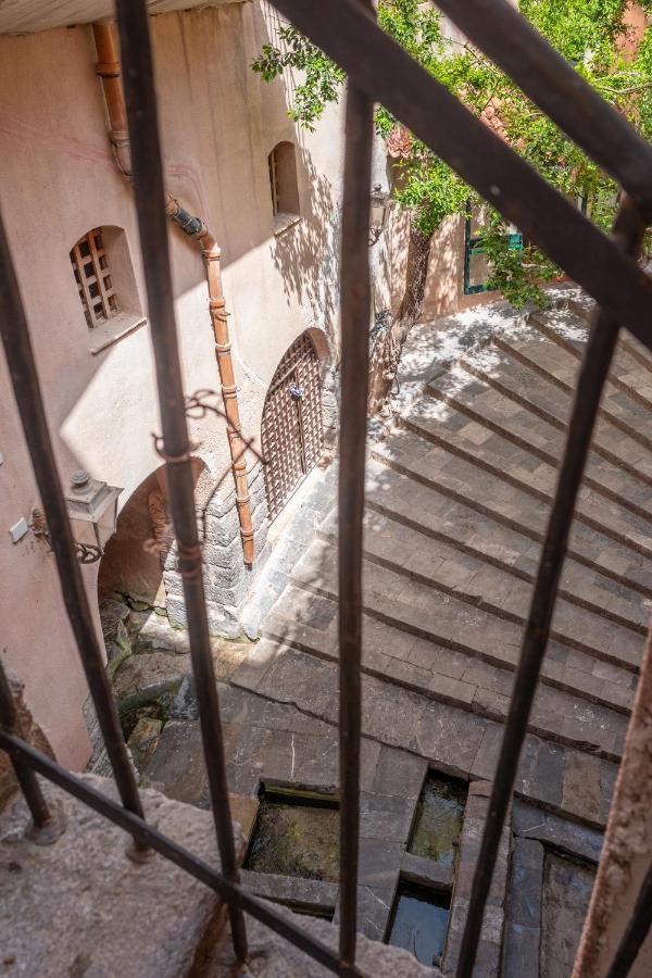 Lavatoioflats Casa Sul Mare E Sul Lavatoio Medievale A Чефалу Екстер'єр фото